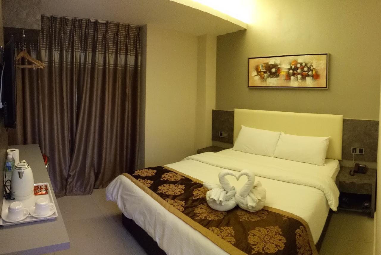 Golden Leaves Hotel Malacca Exterior foto